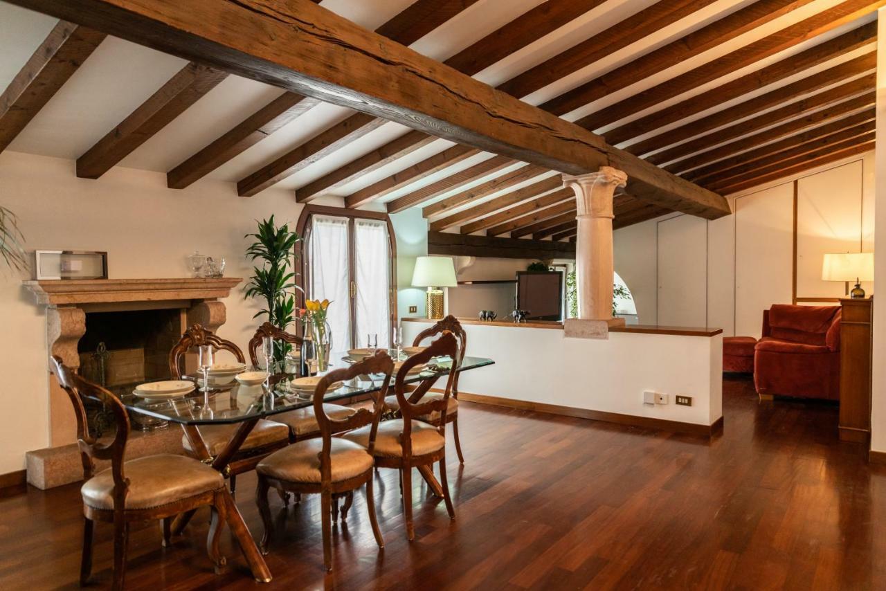 Domus Verona - Magnifiche Residenze San Fermo Luaran gambar
