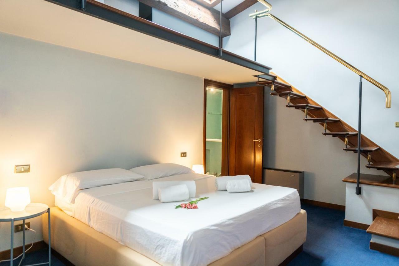 Domus Verona - Magnifiche Residenze San Fermo Luaran gambar